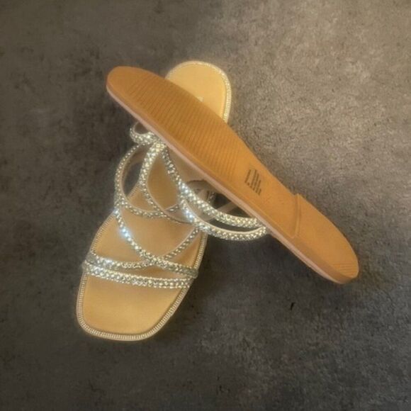 Steve Madden Spice Bling Silver sandals, size 8 - Picture 7 of 7